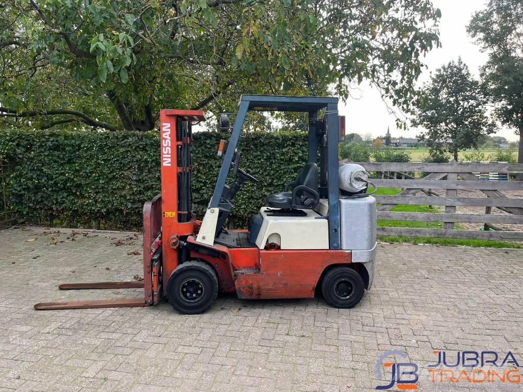 Nissan APJ02A25PU Propan trucker