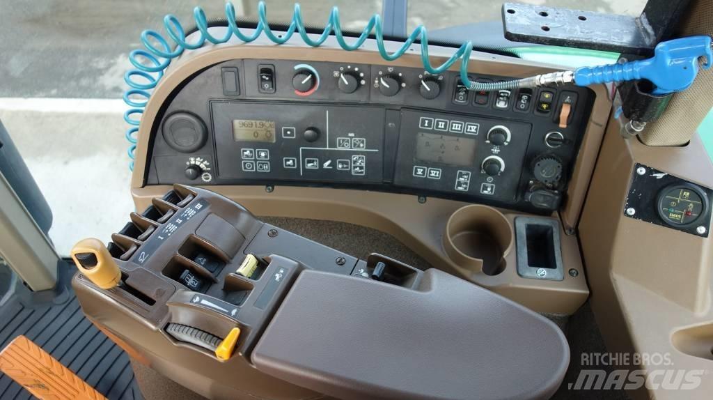 John Deere 8230 ILS Traktorer