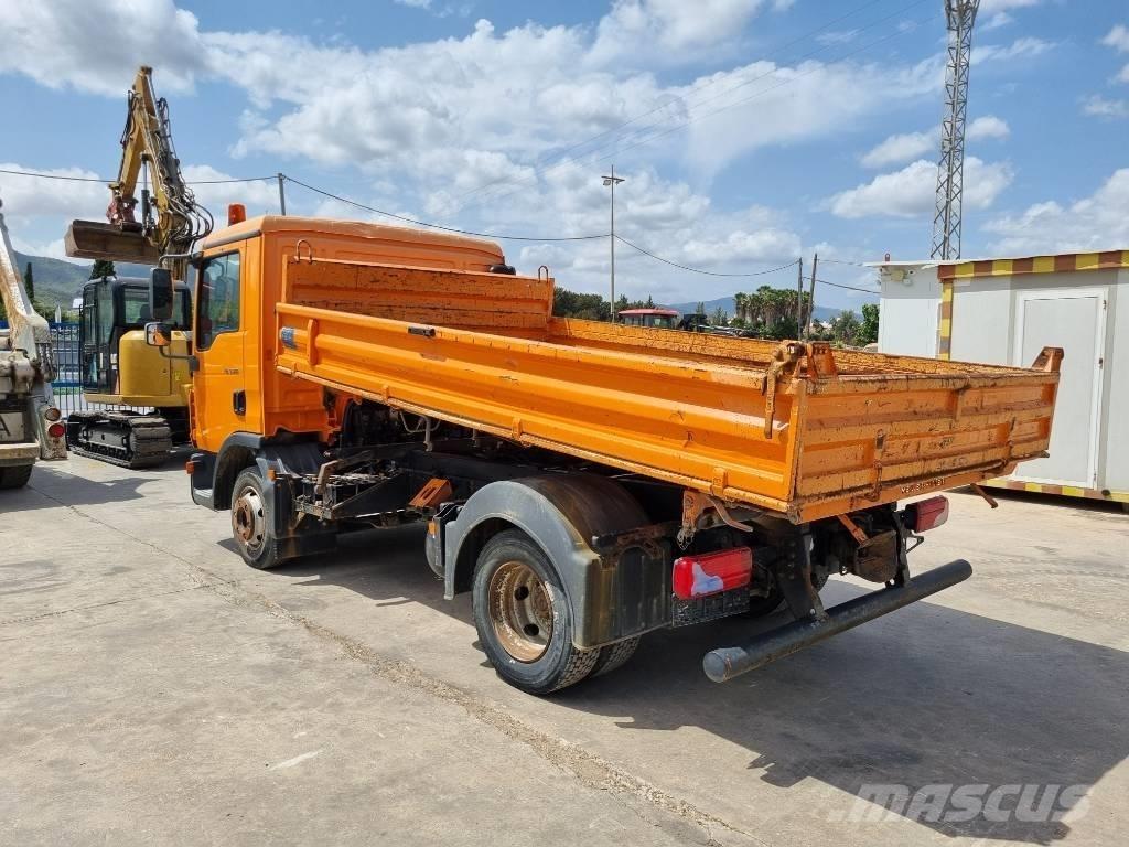 MAN 8.180 Tippbil