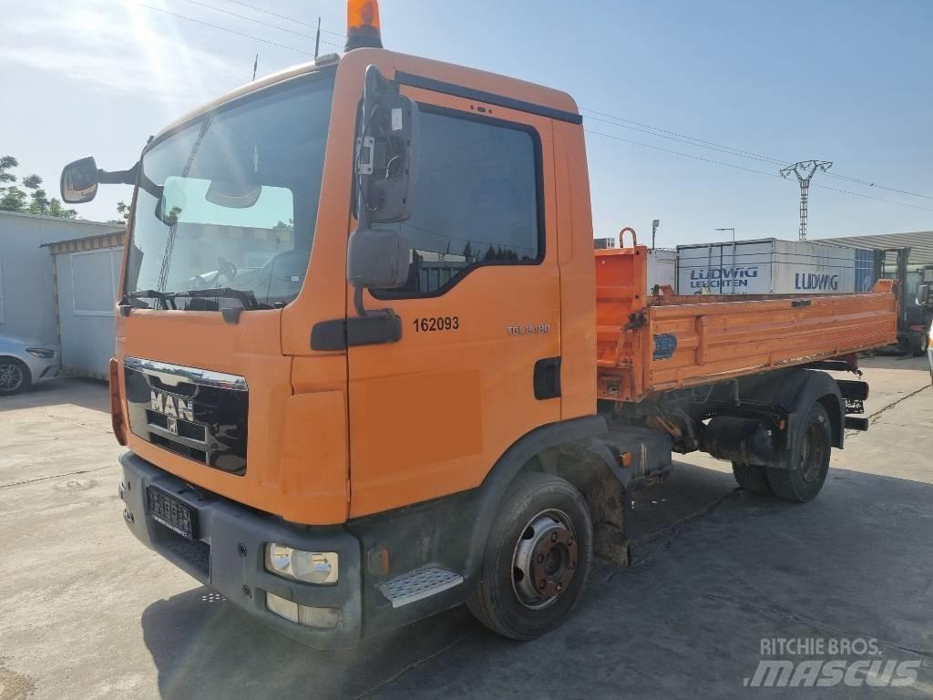 MAN 8.180 Tippbil