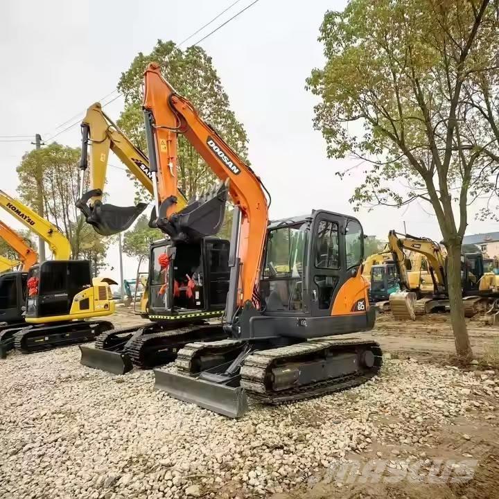 Doosan DX 60 Beltegraver
