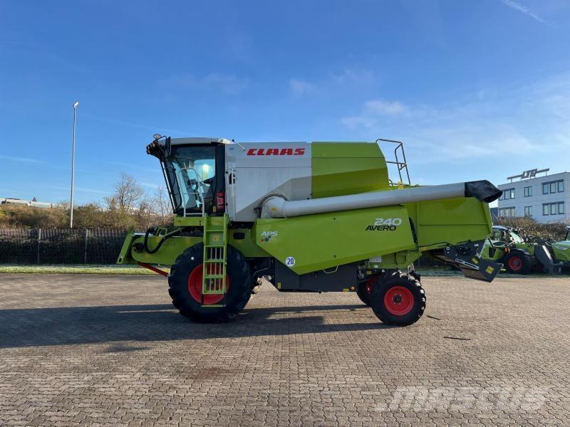 CLAAS AVERO 240 Skurtreskere