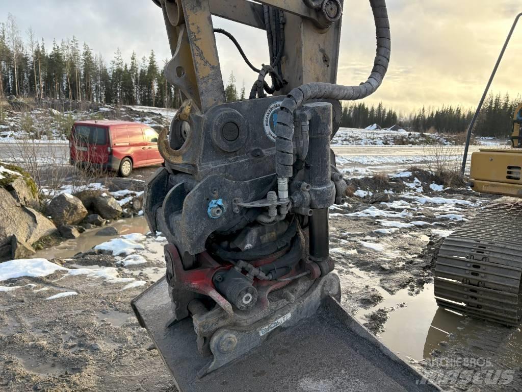 CAT 313F Beltegraver