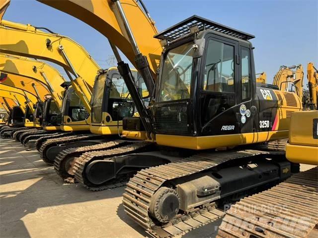 CAT 325 D L Beltegraver