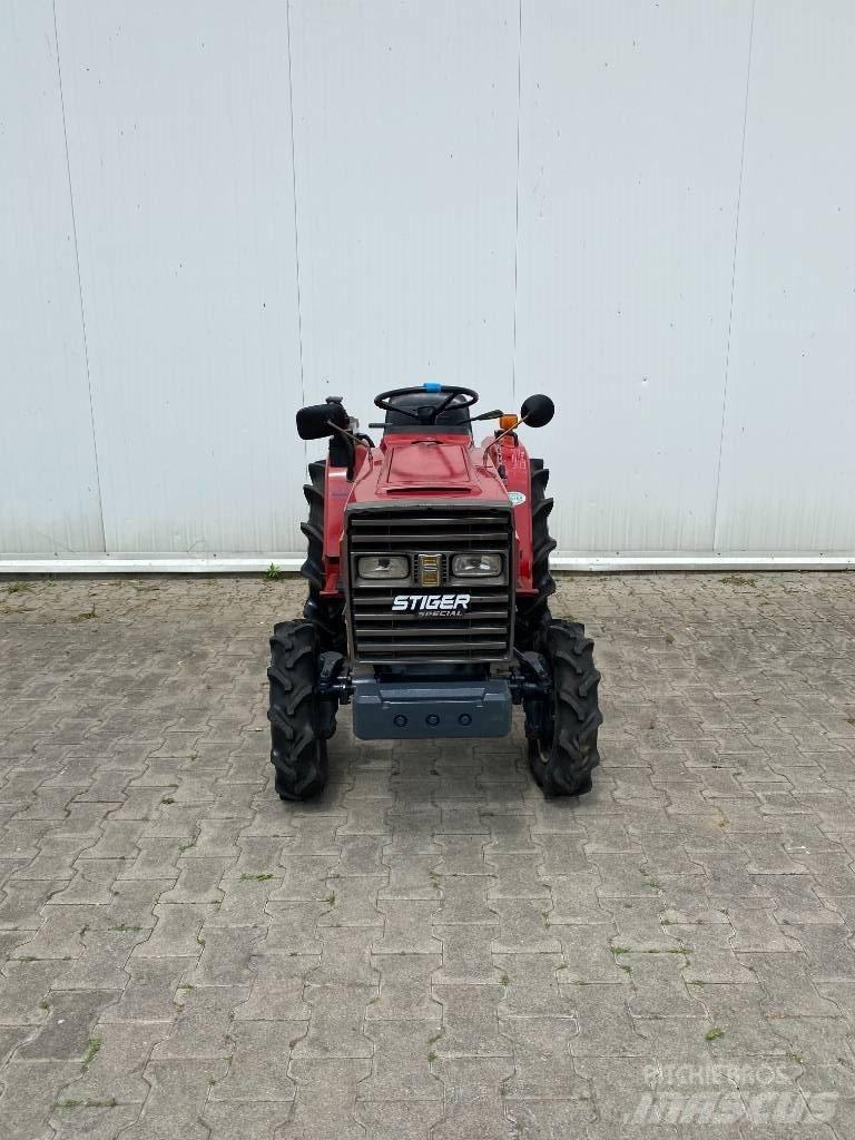 Shibaura P15 Kompakttraktorer