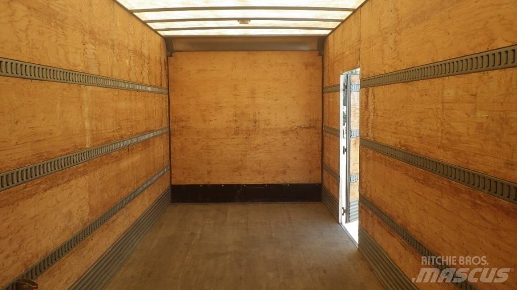 Freightliner M2 106 Skapbiler