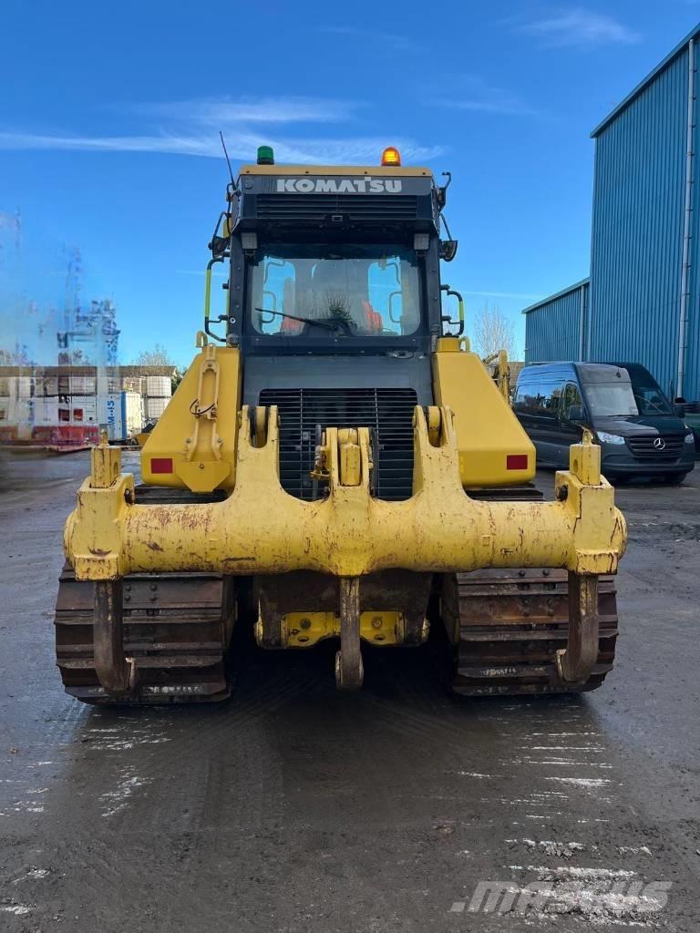 Komatsu D 61 PX Dozere Beltegående