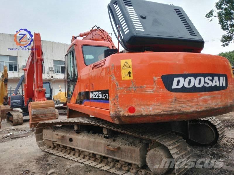 Doosan DH 225 LC-7 Beltegraver