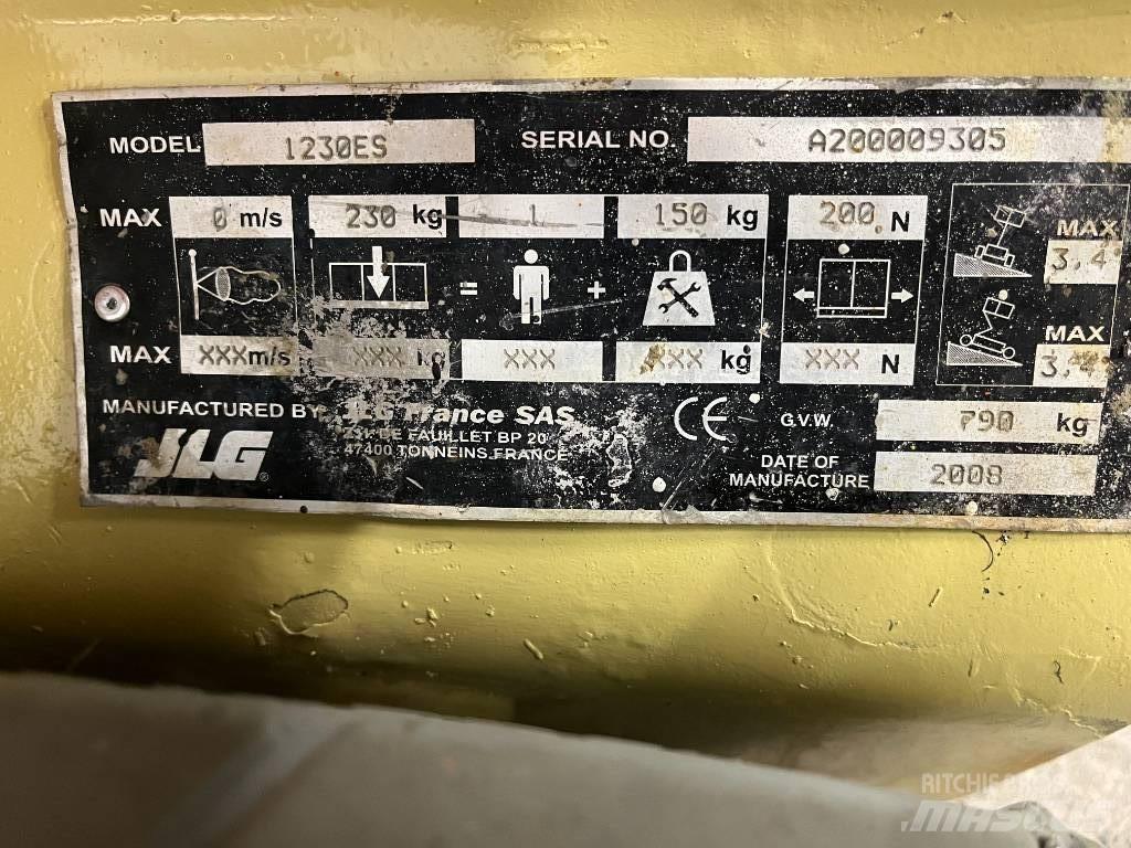 JLG 1230 ES Sakselifter