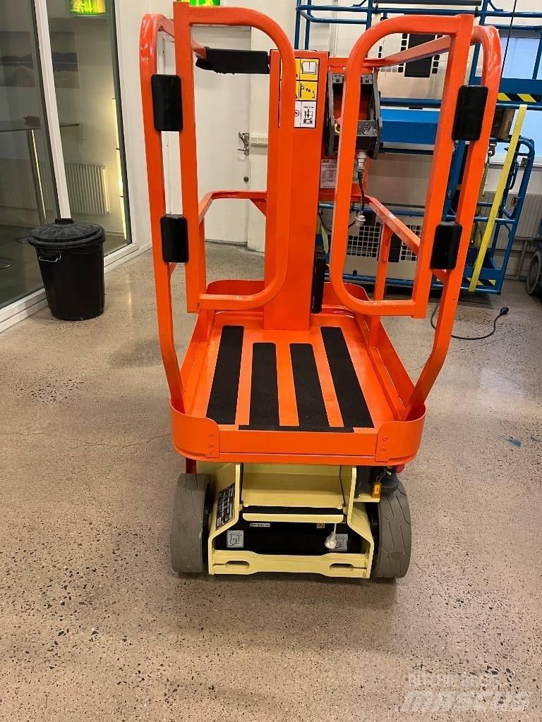 JLG 1230 ES Sakselifter