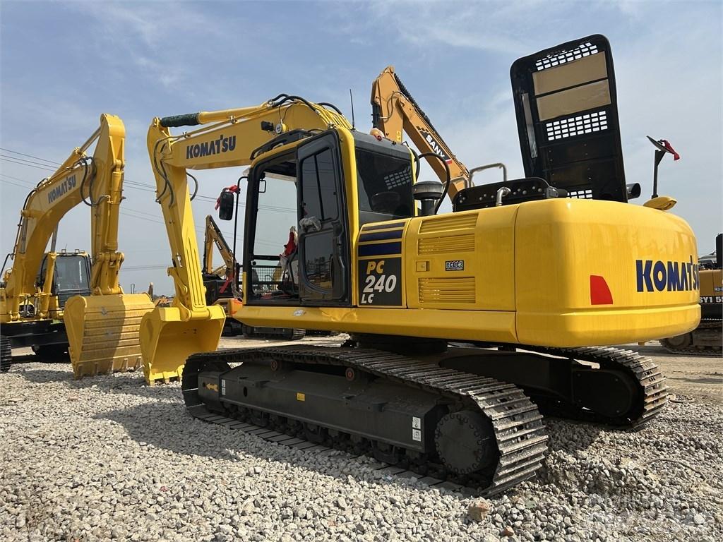 Komatsu PC 240 LC Beltegraver