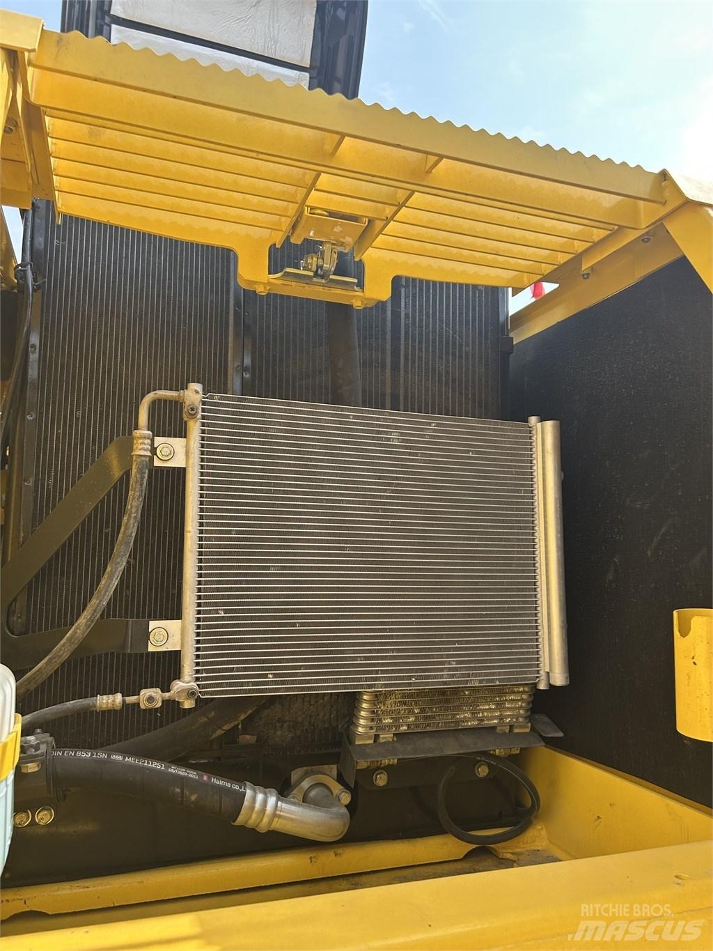 Komatsu PC 240 LC Beltegraver