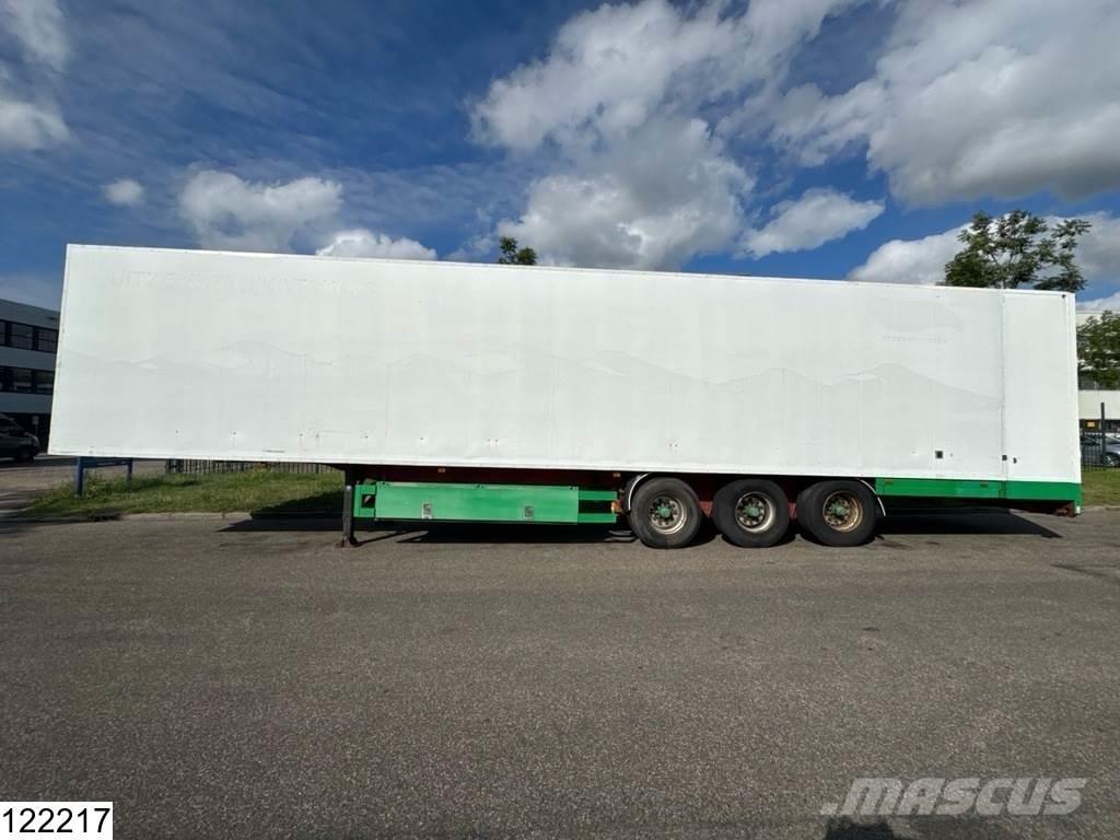 WOT Gesloten bak Lettisolert skaptrailer