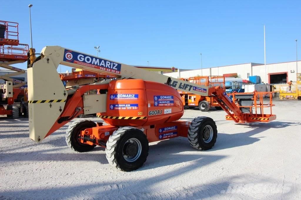 JLG 600 AJ Leddede bomlifter