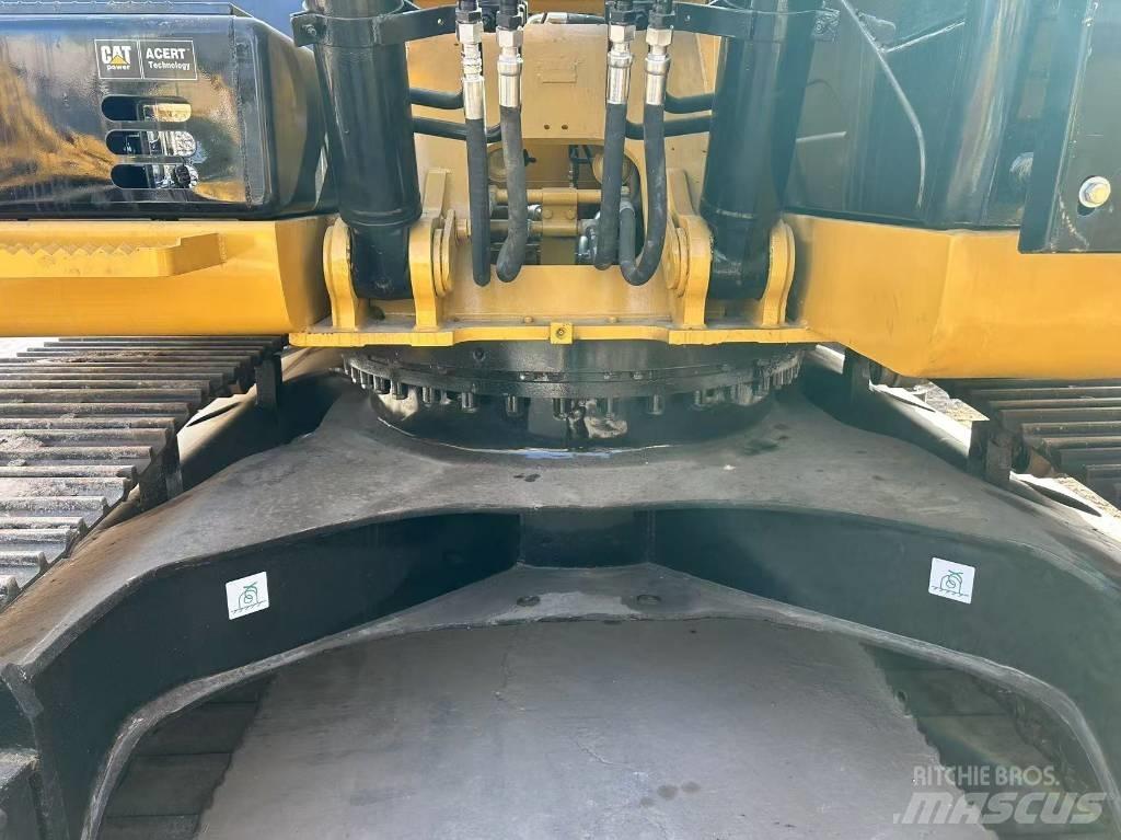 CAT 320 D2 Beltegraver