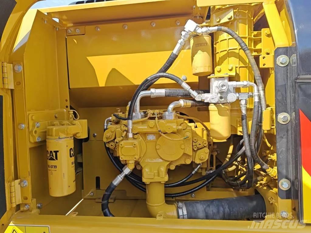 CAT 320 D2 Beltegraver