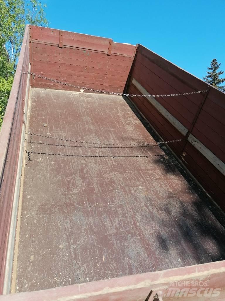  Perävaunu n. 10m3 Kornhengere