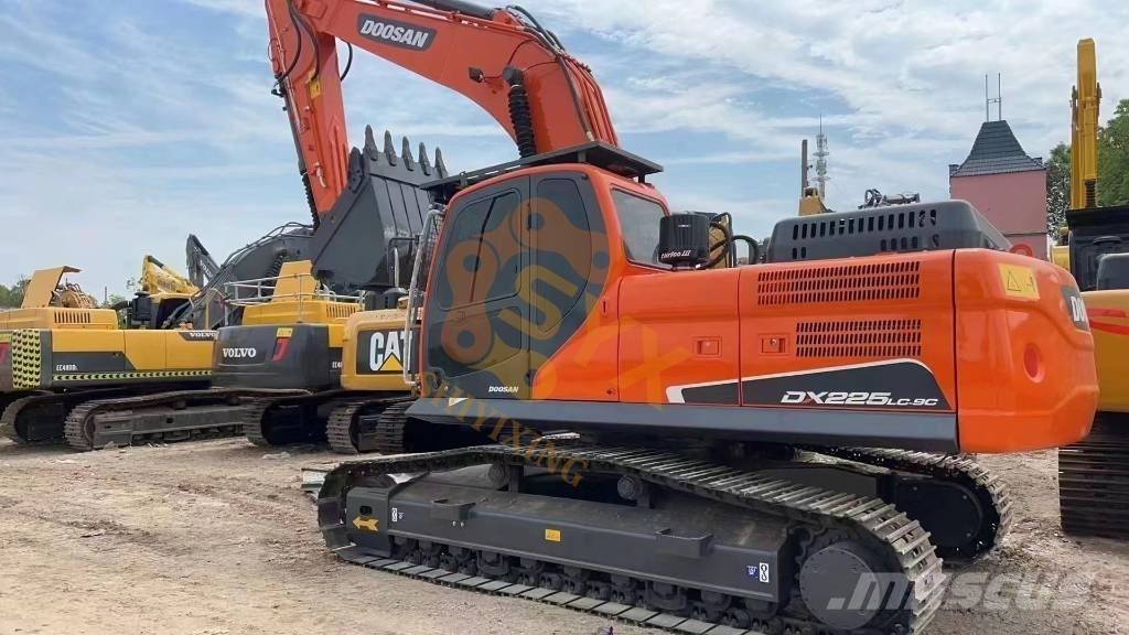 Doosan DX 225 LC Beltegraver