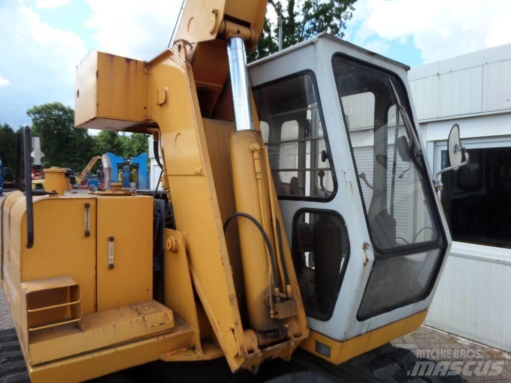 Hitachi EX 60 Beltegående Kran