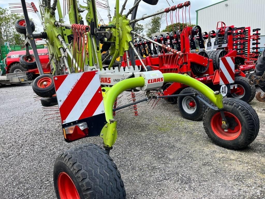 CLAAS Liner 2900 Raker og høyvendere
