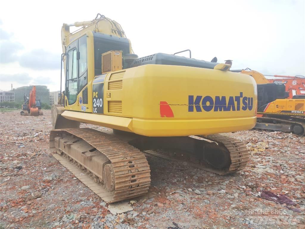 Komatsu PC 240LC-8 Beltegraver