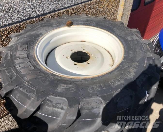 Mitas 460/70R24 Dekk, hjul og felger