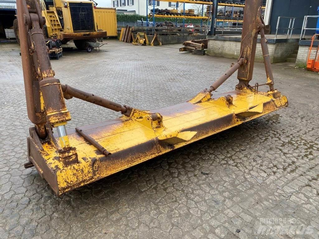 CAT D65 PX Kniver