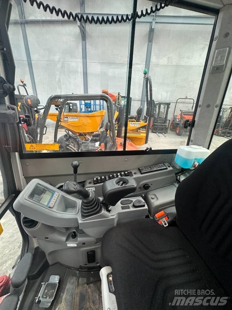 Takeuchi TB 325 R Minigravere <7t