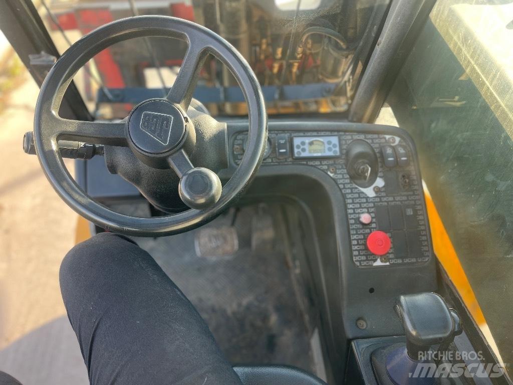 JCB TLT 35 D / 4x4 Teleskoplastere