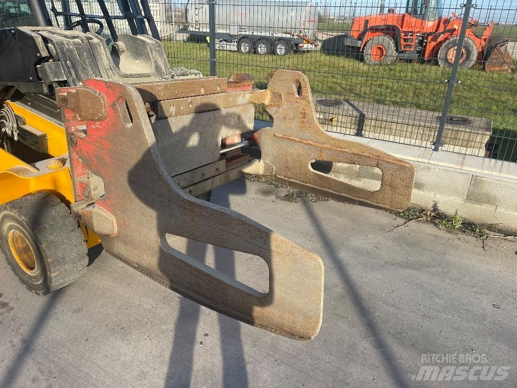 JCB TLT 35 D / 4x4 Teleskoplastere