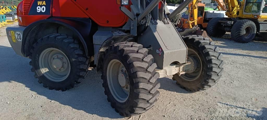 Komatsu WA 90 Hjullastere