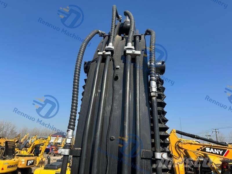 Volvo EC 300 D L Beltegraver