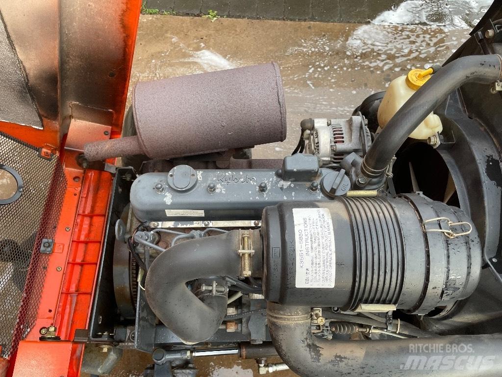 Kubota F 3560 Sitteklippere