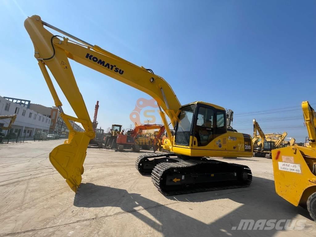 Komatsu PC200-7 Beltegraver