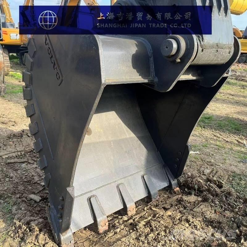 Volvo EC 300 D LR Beltegraver