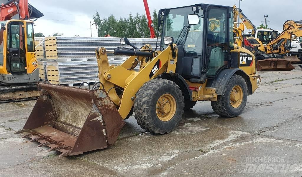 CAT 906M Hjullastere