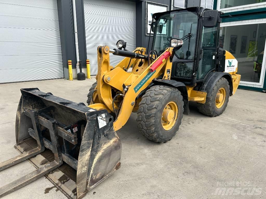 CAT 906 Kompaktlastere