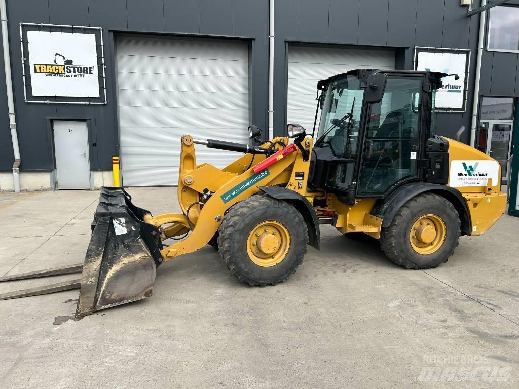 CAT 906 Kompaktlastere