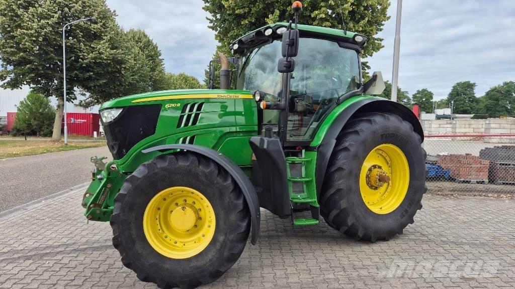 John Deere 6210 R Traktorer