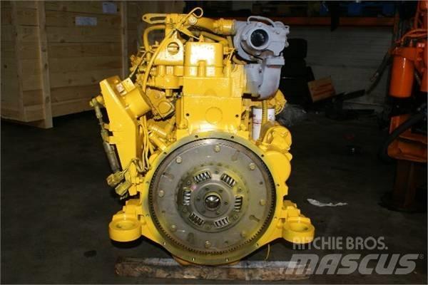 Komatsu SA4D102E Motorer