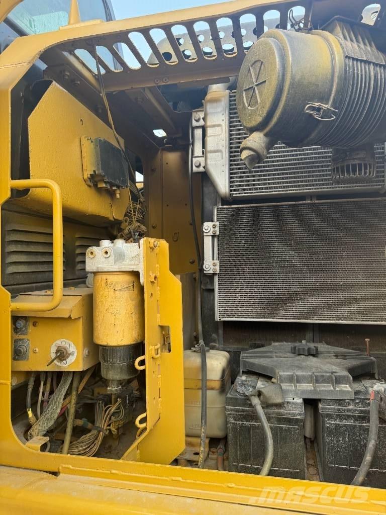 CAT 313 D Beltegraver