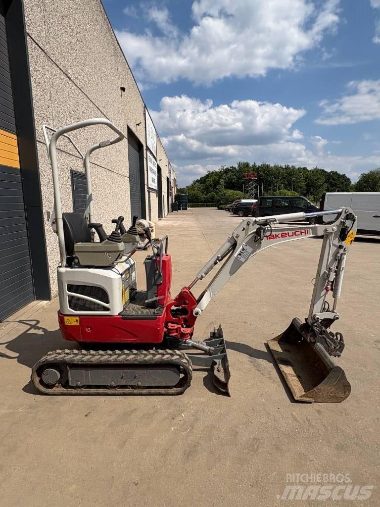 Takeuchi TB 210 R Minigravere <7t