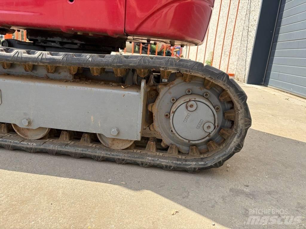 Takeuchi TB 210 R Minigravere <7t