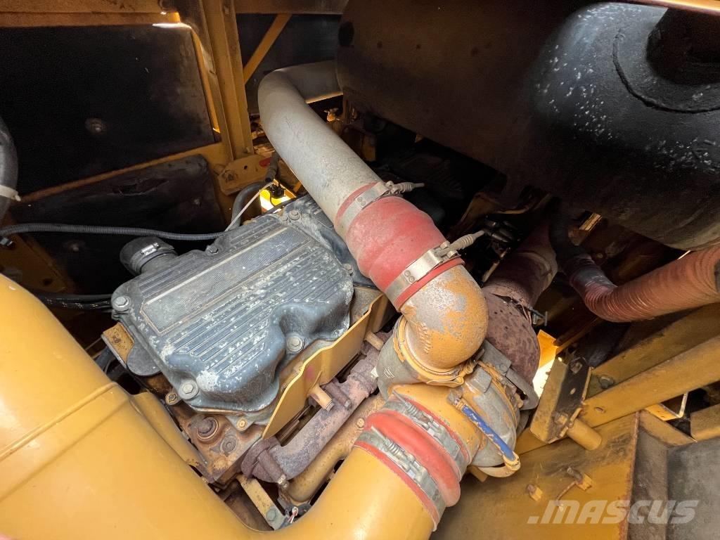 CAT 824H Dozere Hjulgående