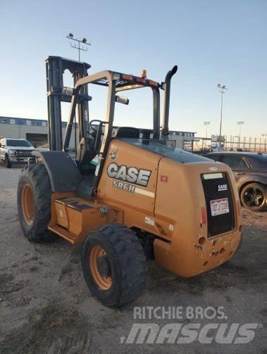CASE 586H Terrenggående gaffeltruck