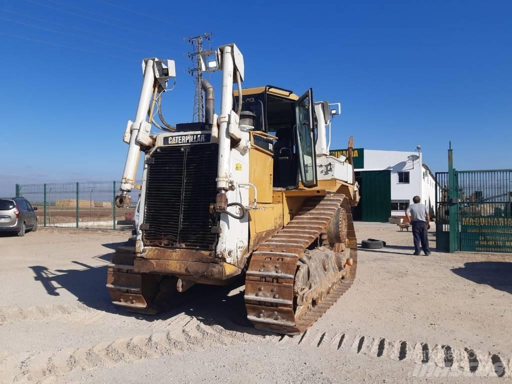 CAT D 7 R II Dozere Beltegående