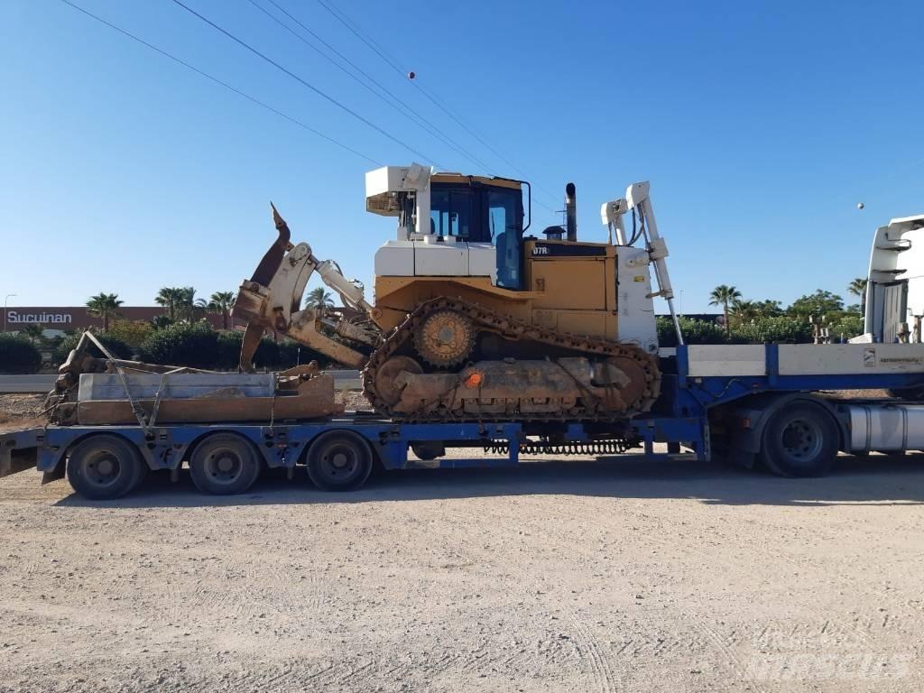 CAT D 7 R II Dozere Beltegående