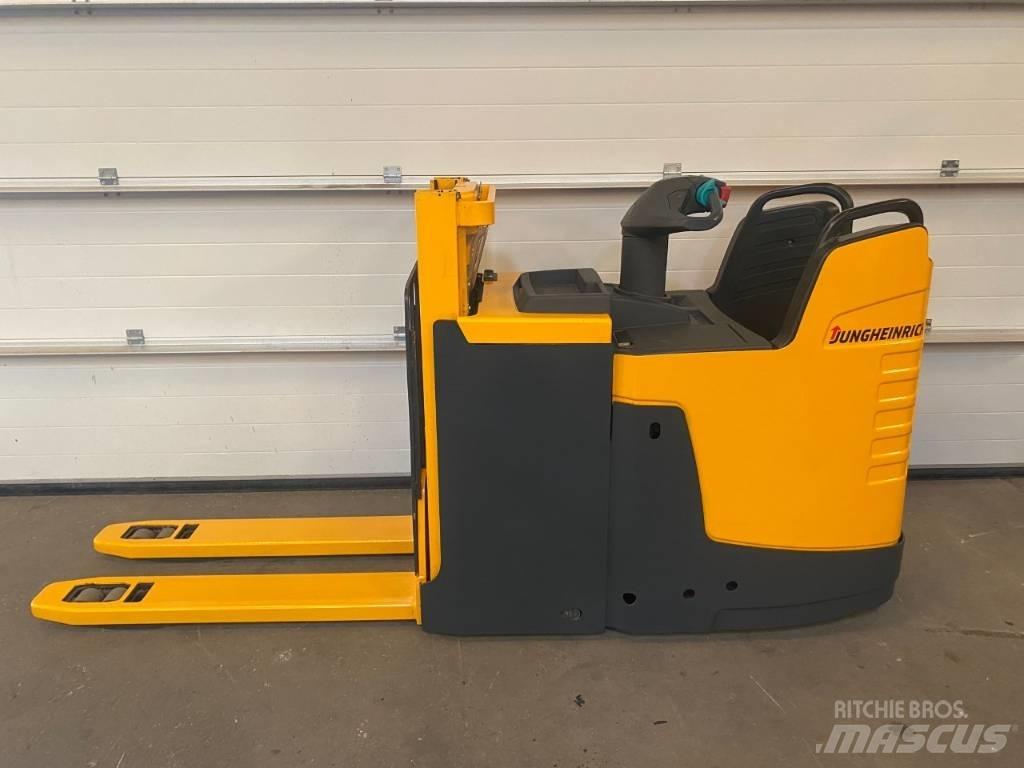 Jungheinrich ERD 220 Stablere