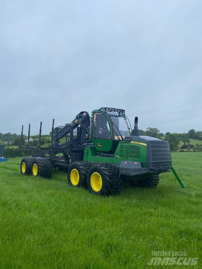 John Deere 1510G Lassbærere