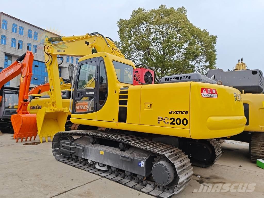 Komatsu PC 200-6 Beltegraver